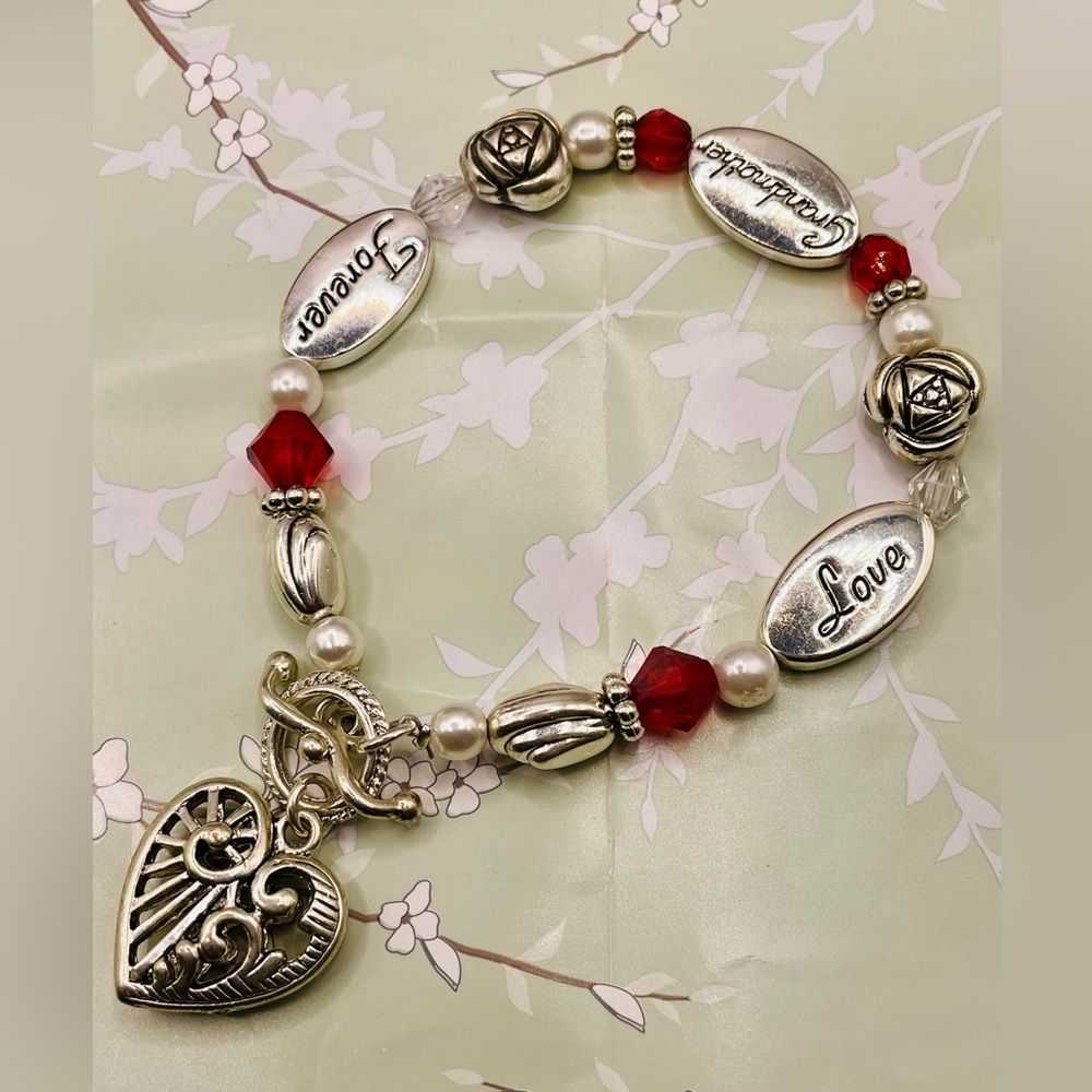 Grandmother Love Silver Tone and Red Charm Toggle Closure Bracelet w/Gift Box